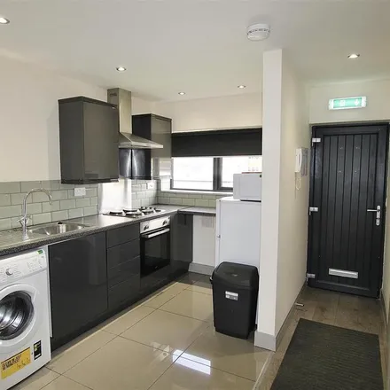 Rent this 2 bed apartment on 9a Old Brickyard in Carlton, NG3 6PB