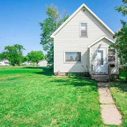 Buy this 4 bed house on 2110 Wyoming Avenue in City of Superior, WI 54880