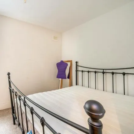 Image 4 - 12 Manbey Grove, London, E15 1EX, United Kingdom - Townhouse for rent