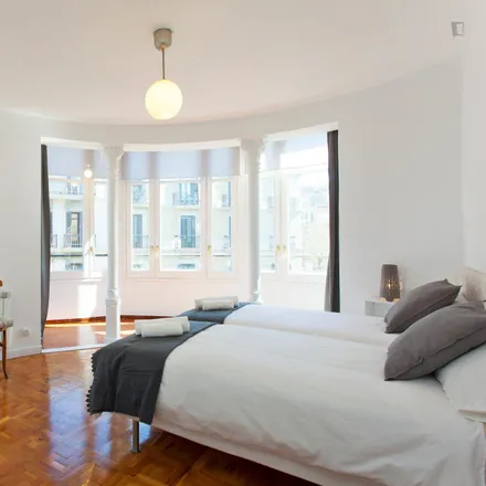 Rent this 3 bed apartment on Buenas Migas in Ronda de Sant Pere, 27