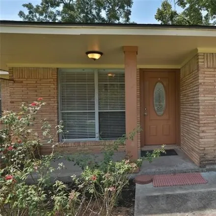 Image 3 - 10284 Oboe Drive, Westwood Park, Houston, TX 77025, USA - House for rent