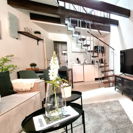 Rent this 2 bed apartment on Groner Straße 4 in 37073 Göttingen, Germany