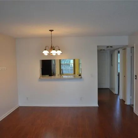 Image 5 - 850 Southwest 124th Terrace, Pembroke Pines, FL 33027, USA - Apartment for rent