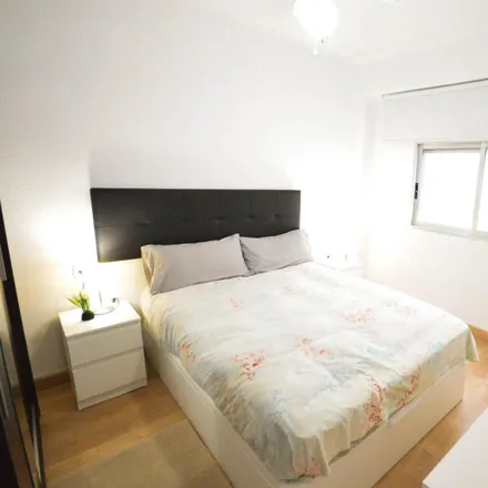 Rent this 3 bed room on Carrer de la República Argentina in 21, 46021 Valencia