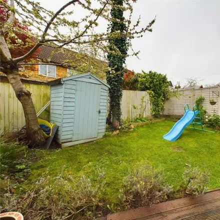 Image 7 - Fryent Grove, The Hyde, London, NW9 7HG, United Kingdom - House for sale