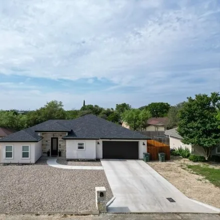 Buy this 3 bed house on 180 Wade Circle in Del Rio, TX 78840