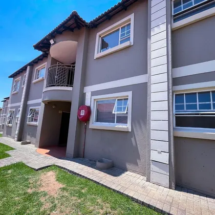 Image 1 - Plettenberg Road, Crystal Park, Gauteng, 1509, South Africa - Apartment for rent