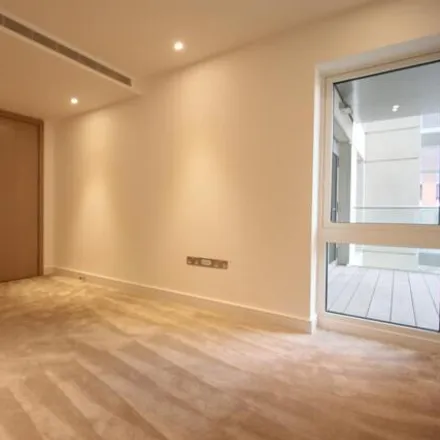 Image 7 - unnamed road, London, W6 9AN, United Kingdom - Apartment for sale