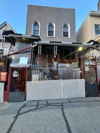 Buy this 6 bed house on 123 East 169th Street in New York, NY 10452