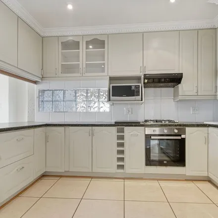 Image 5 - Broadacres Drive, Johannesburg Ward 96, Gauteng, 2055, South Africa - Apartment for rent