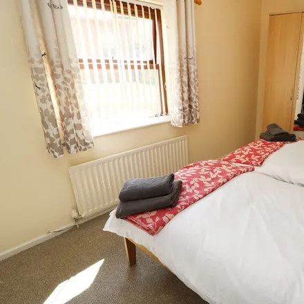 Rent this 2 bed house on Bradford in BD13 3RP, United Kingdom