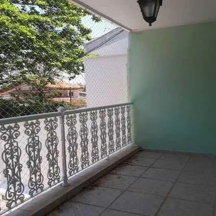 Buy this 4 bed house on Rua Antônio Campos Melo in Quinta das Flores, São José dos Campos - SP