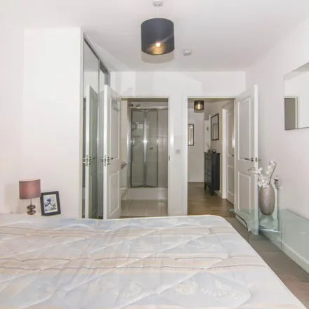 Rent this 4 bed room on Celestial House in 153 Cordelia Street, Bow Common