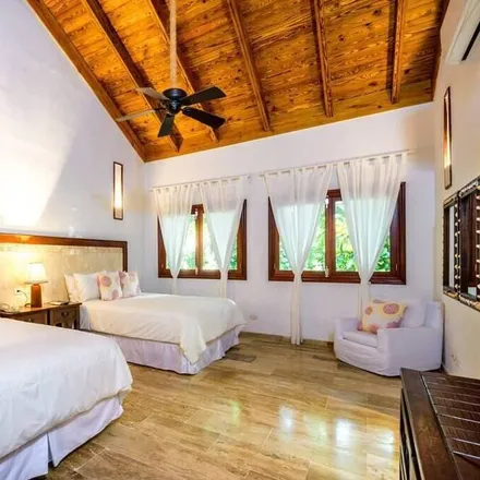 Rent this 6 bed house on La Romana