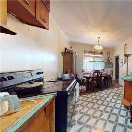 Image 7 - 5430 Kings Highway, New York, NY 11203, USA - House for sale
