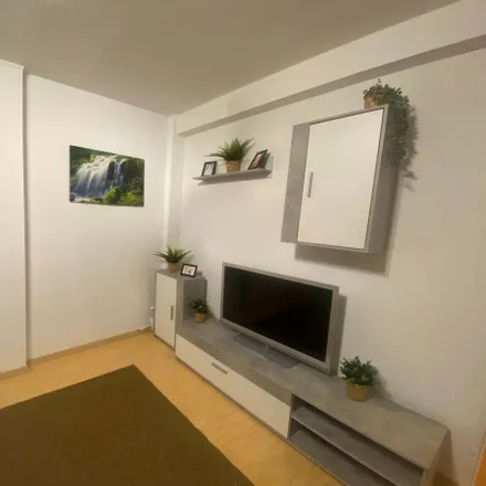 Rent this 5 bed apartment on Bahnhofstraße 13 in 55116 Mainz, Germany