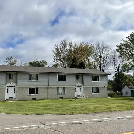 Image 1 - Lakeville Market, 47174 Jefferson Avenue, Anchor Bay Gardens, Chesterfield Township, MI 48047, USA - House for rent