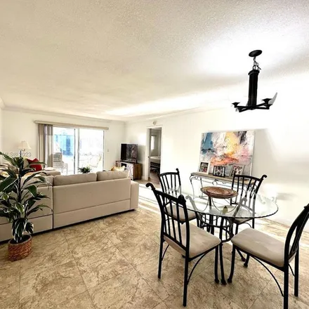 Image 5 - 850 Southwest 138th Avenue, Pembroke Pines, FL 33027, USA - Apartment for rent