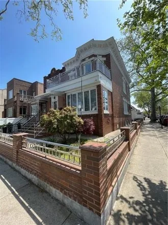 Image 2 - 6623 19th Avenue, New York, NY 11204, USA - House for sale
