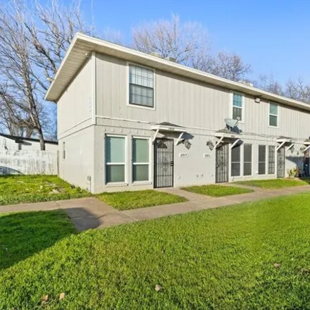 Buy this studio house on 4917 Miller Avenue in Fort Worth, TX 76119