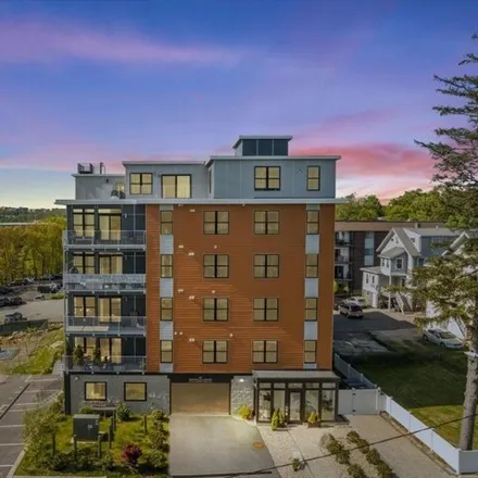 Buy this 3 bed condo on 11 Oak Grove Terrace in Quincy, MA 02269