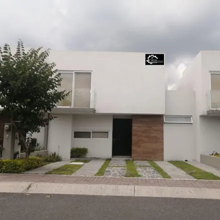 Buy this studio house on Condesa Juriquilla in Delegaciön Santa Rosa Jáuregui, 76100 El Nabo