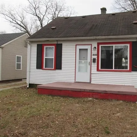 Buy this 2 bed house on 1504 East Meyers Avenue in Hazel Park, MI 48030