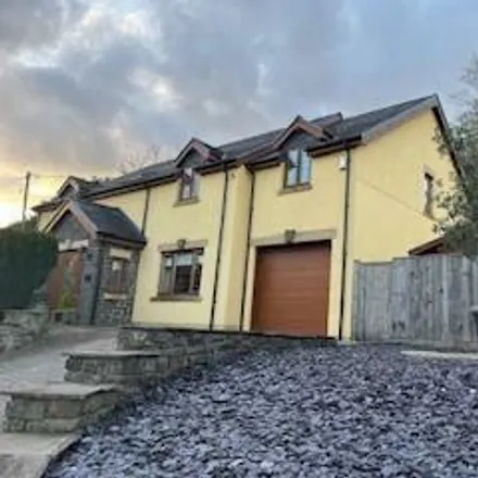 Buy this 4 bed house on Heol Nant in Llannon, SA14 6BG