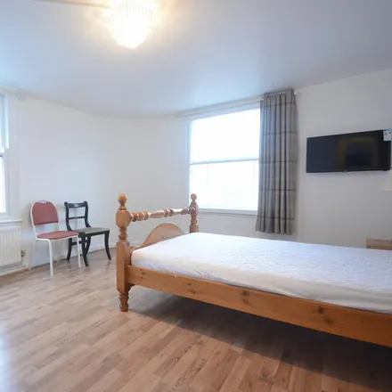 Rent this 1 bed room on Hat Bistro in 5 Denmark Street, Bristol