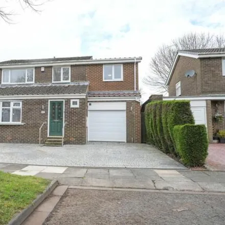 Buy this 4 bed house on 12 Broadway in Sunniside, NE16 5RA