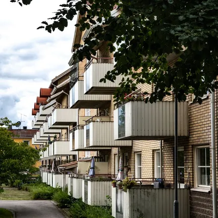Rent this 2 bed apartment on Föreningsgatan in 613 31 Oxelösund, Sweden
