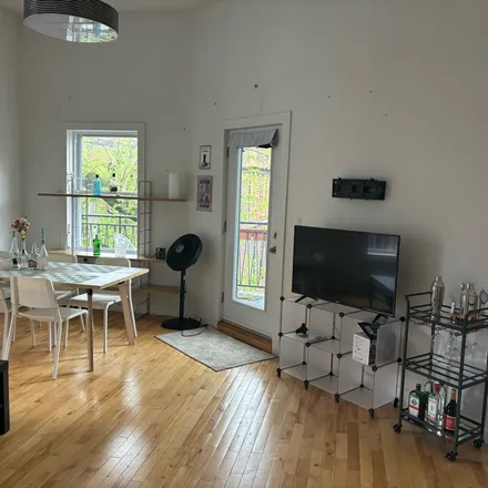 Rent this 1 bed room on 3564 Rue Hutchison in Montreal, QC H2X 3R4