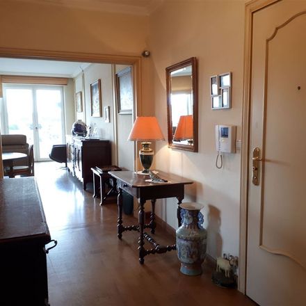 Rent this 2 bed apartment on Roc Evasion Escalade in Rue d'Enhaive 142, Jambes
