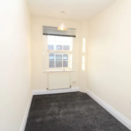 Image 3 - Moss Hall Schools, Finchley Court, London, N3 1NH, United Kingdom - Apartment for rent