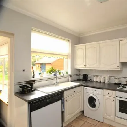 Image 3 - Ludlow Way, Rickmansworth, WD3 3RH, United Kingdom - Duplex for sale