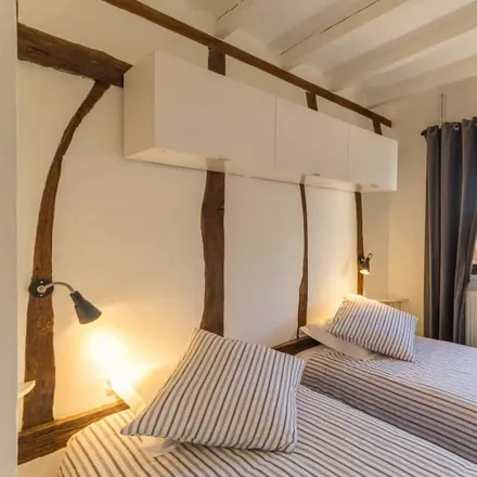 Rent this 2 bed house on Route de Bois Héroult in 76750 Bosc-Édeline, France