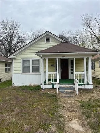 Buy this 2 bed house on 3272 East 60th Street in Kansas City, MO 64130