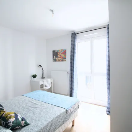 Rent this 1 bed apartment on Résidence Amadeus - Bâtiment C in 27 Rue Mozart, 92110 Clichy