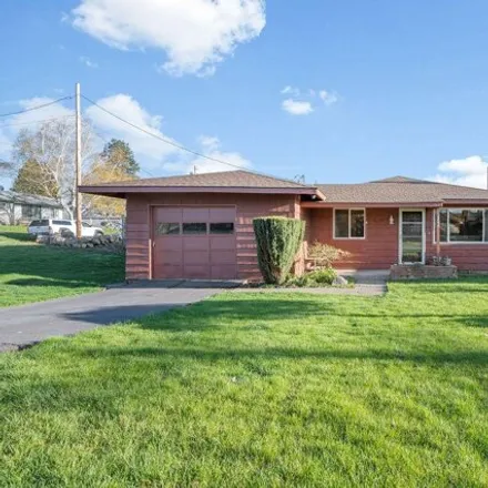 Buy this 3 bed house on 2474 Corvallis Street in Klamath Falls, OR 97601