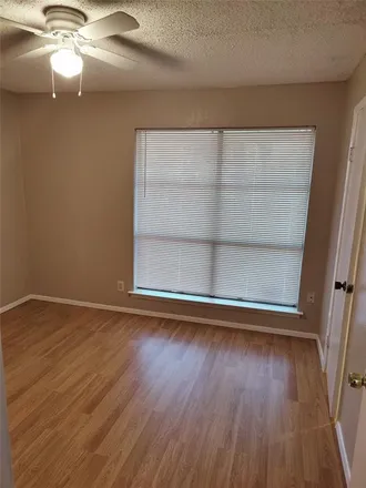 Image 3 - 347 Valley Park Drive, Garland, TX 75043, USA - Townhouse for rent