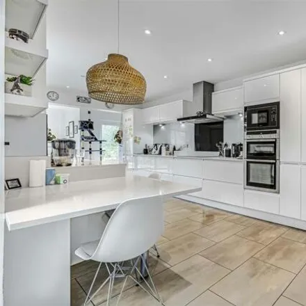 Image 3 - 5 Clare Lawn Avenue, London, SW14 8BH, United Kingdom - House for sale