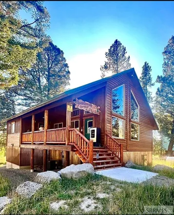 Buy this 4 bed loft on 3508 Pine Cone Road in Fremont County, ID 83429
