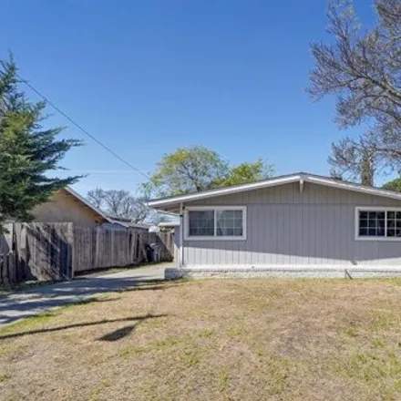 Buy this 3 bed house on 1089 1st Street in Fairfield, CA 94533