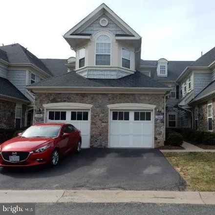 Rent this 4 bed townhouse on 13884 Greendale Drive in Woodbridge, VA 22191