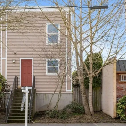 Buy this 2 bed condo on 8719 Southeast 17th Avenue in Portland, OR 97202