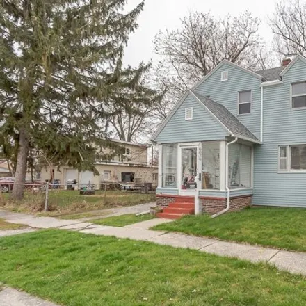 Buy this 3 bed house on 6055 325th Street in Toledo, OH 43611