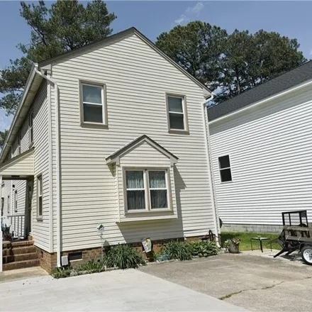 Rent this 2 bed house on 109 North Budding Avenue in Thalia Village, Virginia Beach