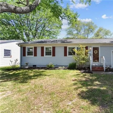Buy this 3 bed house on 119 Clemwood Parkway in Hampton, VA 23669