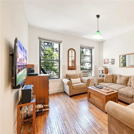 Image 3 - 330 East 94th Street, New York, NY 10128, USA - Apartment for sale