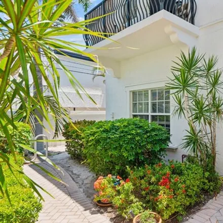 Buy this 3 bed house on 275 Northeast 5th Avenue in Delray Beach, FL 33483